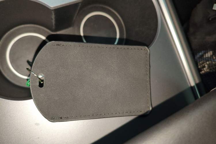 Used Tesla Model Y 2022 Long-Range All-Wheel-Drive Version