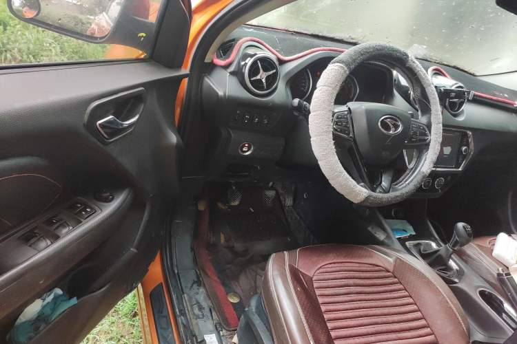 Used Soueast DX3 2016 1.5L Manual Flagship Version Driver Seat