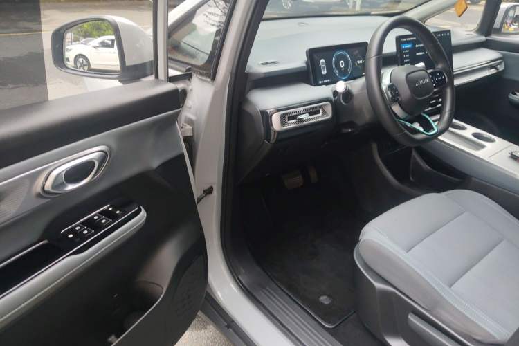 Used AION Y 2023 Plus 510 Enjoy Edition Driver Seat