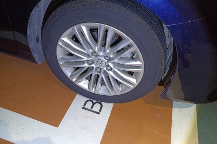 Used Lexus ES 2015 200 Elite Edition
