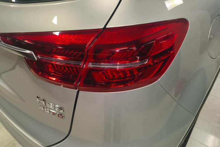 Used Hongqi HS5 2022 Revised Version 2.0T Smart Connect Flagship Edition