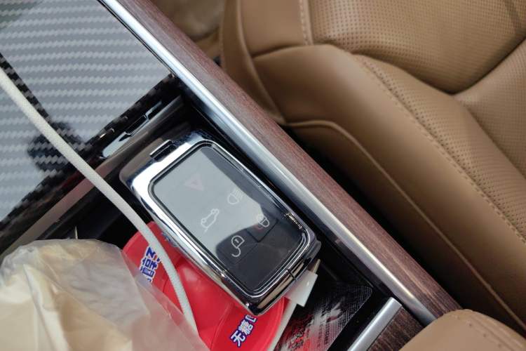 Used Land Rover Range 2024 3.0 L6 400 PS Prestige Extended Version 7-Seater
