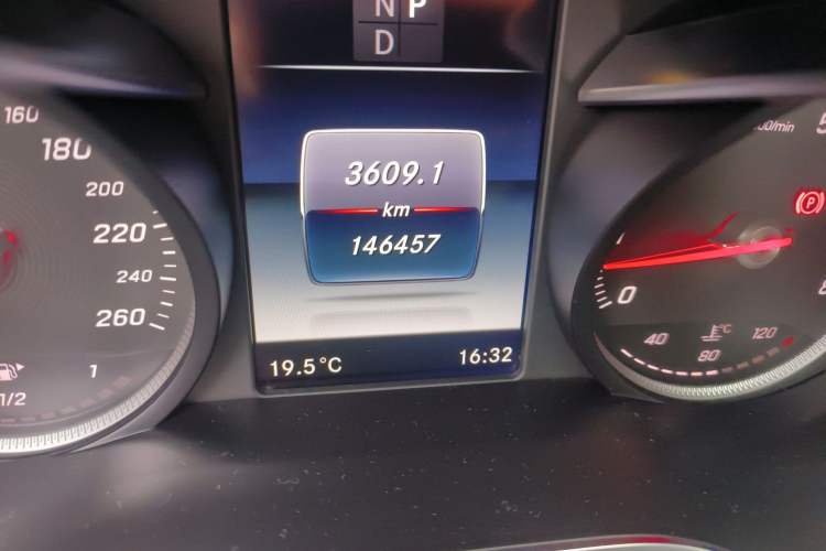 Used Mercedes-Benz C-Class 2017 Facelift C 200 L Sport Edition