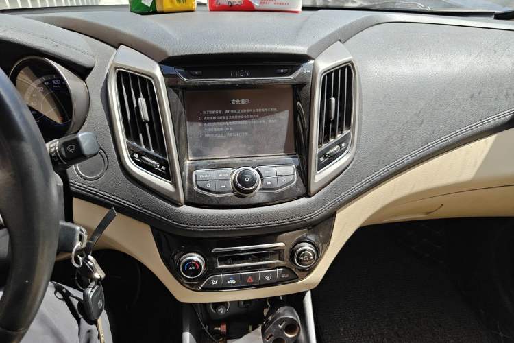 Used CHANGAN Eado 2016 1.6L Manual Fashion Edition