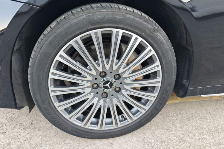 Used Mercedes-Benz E-Class 2019 Restyled E 300 L Sporty and Stylish Edition