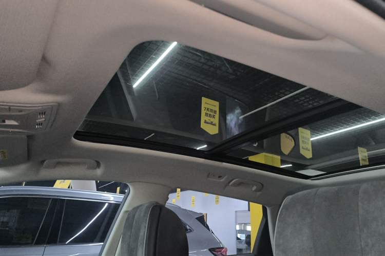 Used Hongqi HS5 2022 Revised Version 2.0T Smart Connect Flagship Edition