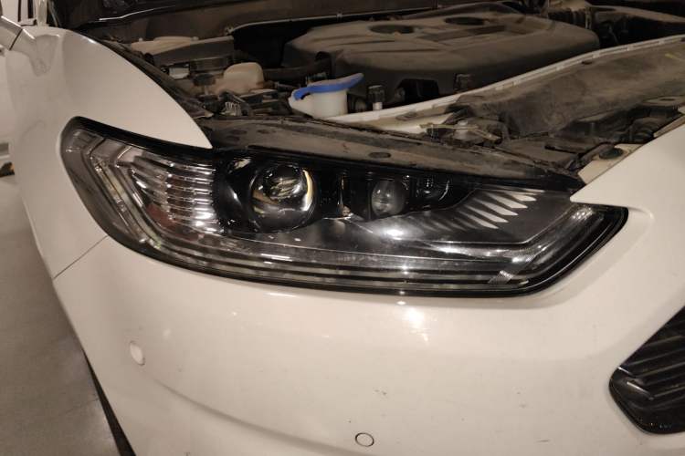 Used Ford Mondeo 2013 2.0L GTDi240 Flagship Edition
