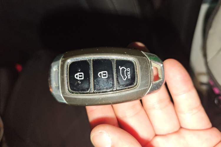 Used Hyundai ix35 2019 2.0L Automatic 2WD Zhiyong·Changxiang Edition China V Standard Vehicle Key