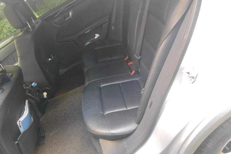 Used Mercedes-Benz E-Class 2011 E 260 L CGI Fashion Model