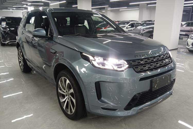 Used Land Rover Discovery Sport 2020 249 PS R-Dynamic Performance Edition Front Right 45 Deg
