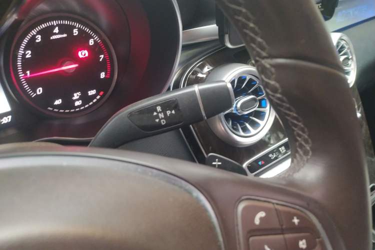 Used Mercedes-Benz GLC 2019 GLC 260 4MATIC Dynamic Edition
