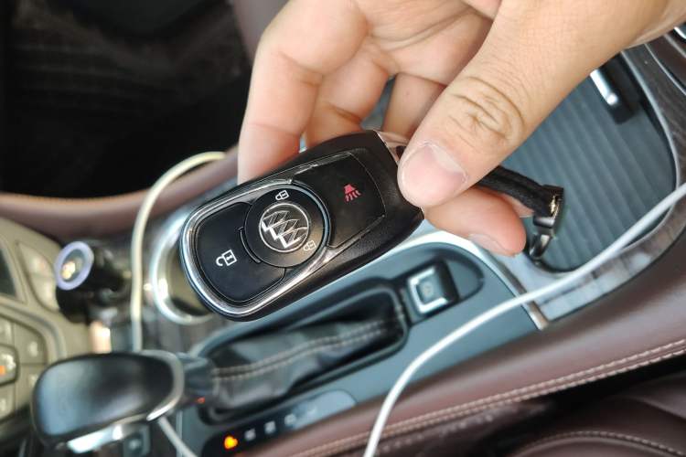 Used Buick Envision 2017 20T Two-Wheel Drive Elite Version