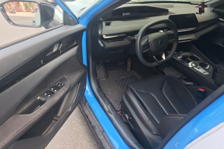 Used CHANGAN UNI-V 2022 2.0T Leading-Speed Edition Driver Seat