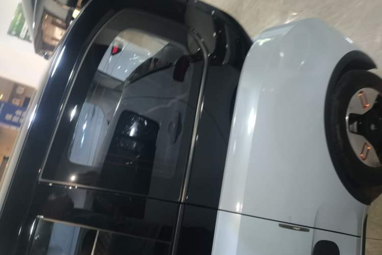 Used Baojun KiWi EV 2021 Designer Lithium Iron Phosphate