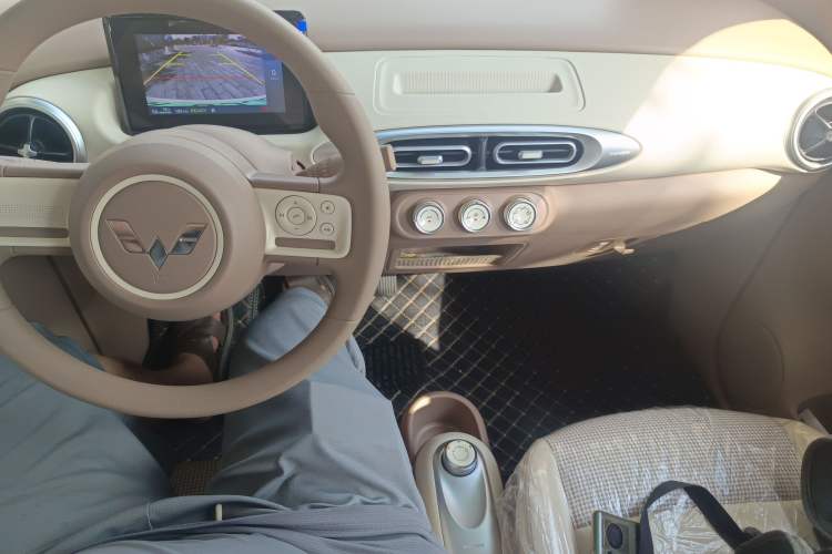 Used Wuling Hongguang MINIEV 2025 Four-Door Version Advanced Edition