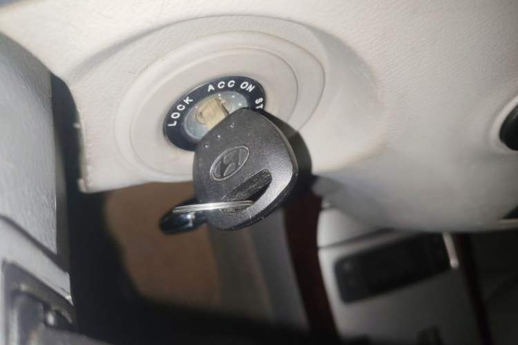 Used Hyundai Azera 2006 3.3 Top-of-the-Line Version Vehicle Key