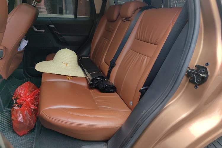 Used Land Rover Freelander 2 2015 2.0T Si4 HSE Luxury Collector's Edition Left Rear Seat