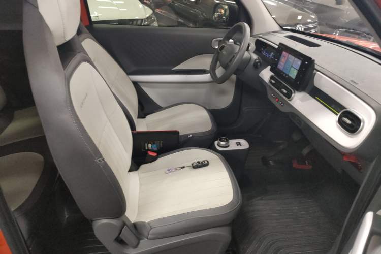 Used Geely Galaxy Panda 2025 210km Panda Rider Right Front Seat