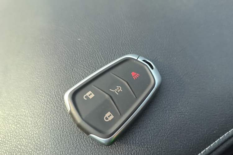 Used Cadillac XT4 2020 Revised Version 28T Two-Wheel Drive Leading Edition Vehicle Key