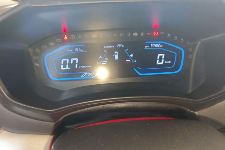 Used CHANGAN OSHAN A800 2019 1.6L Manual Comfort Model China VI Standard
