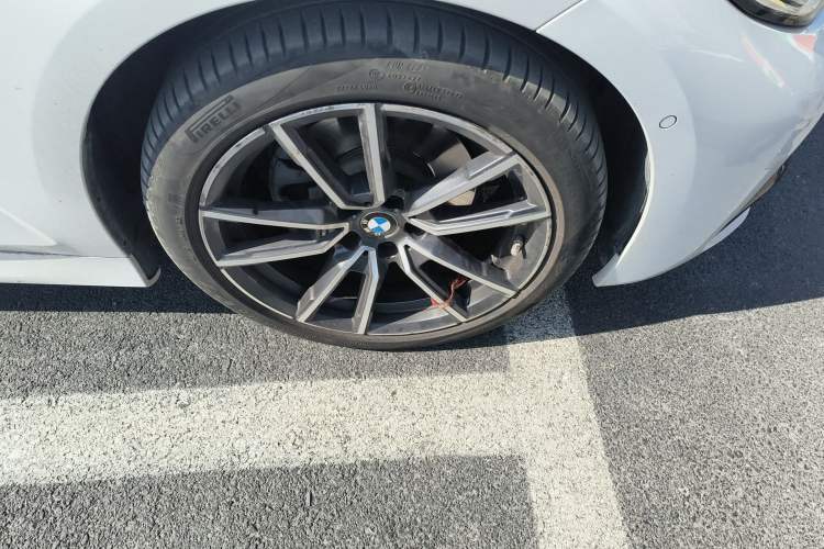 Used BMW 3 Series 2021 Second Facelift 325Li M Sport Package Right Front Wheel Hub