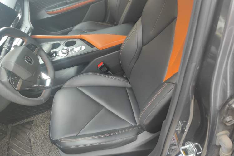 Used CHANGAN UNI-V 2022 1.5T Prestige Version
