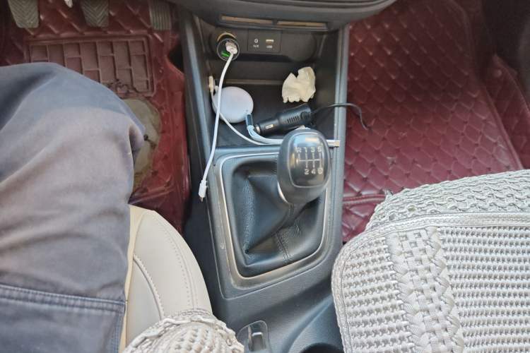 Used Hyundai Verna (new generation) 2016 1.4L Manual Cool Edition GLS Gear Lever