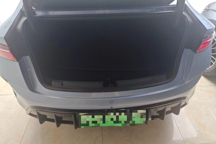 Used BYD Seal 2022 700 km Long-Range Rear-Wheel-Drive Version Trunk