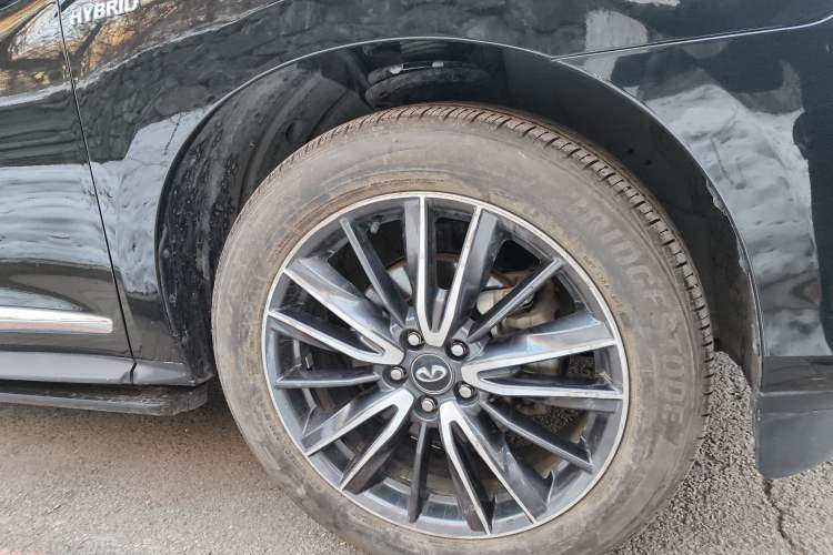 Used Infiniti QX60 2018 2.5 S/C Hybrid Two-Wheel-Drive Excellence Edition China VI Standard