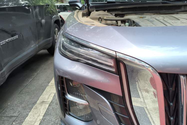 Used Hongqi H5 2023 2.0T Automatic Smart Connect Flagship Edition Right Front Headlight