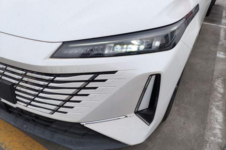 Used CHANGAN Eado 2025 Blue Whale 1.5T 500Bar Prestige Model
