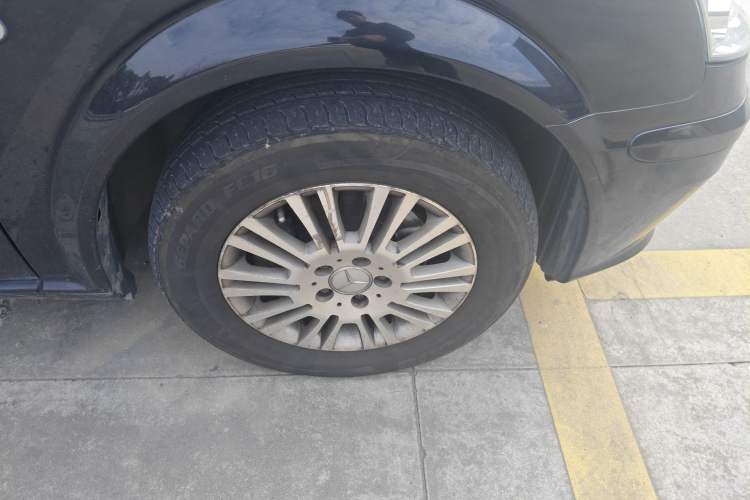 Used Mercedes-Benz Vito 2011 2.5L Elite Edition
