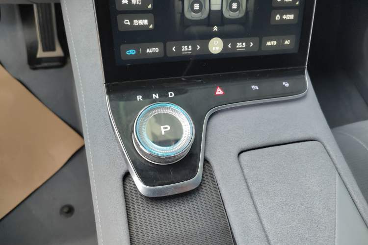 Used VOYAH PASSION 2023 Four-Wheel Drive Flagship Edition