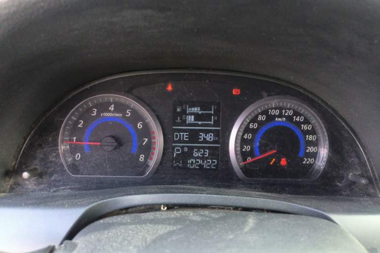 Used Zotye Z300 2014 1.6L Drive-Value Edition Automatic Elite Model
