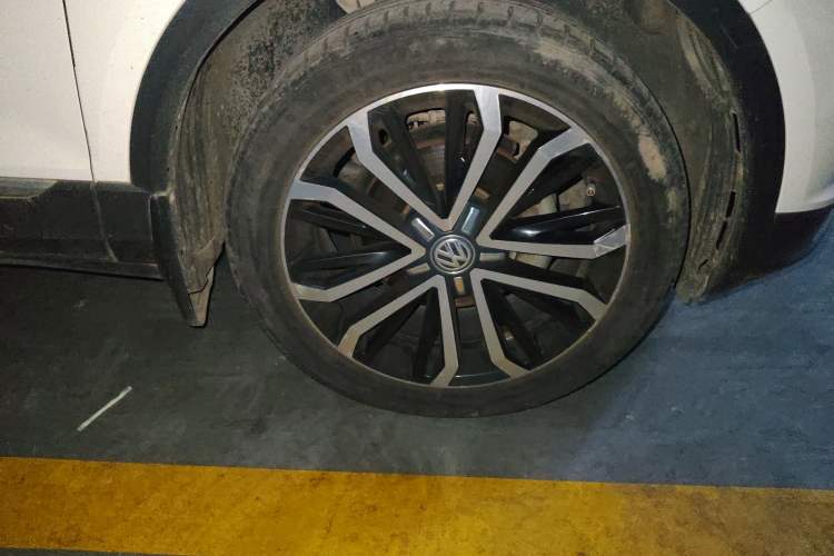 Used Volkswagen T-ROC 2018 280TSI DSG Two-Wheel-Drive Comfort Version China V Standard
