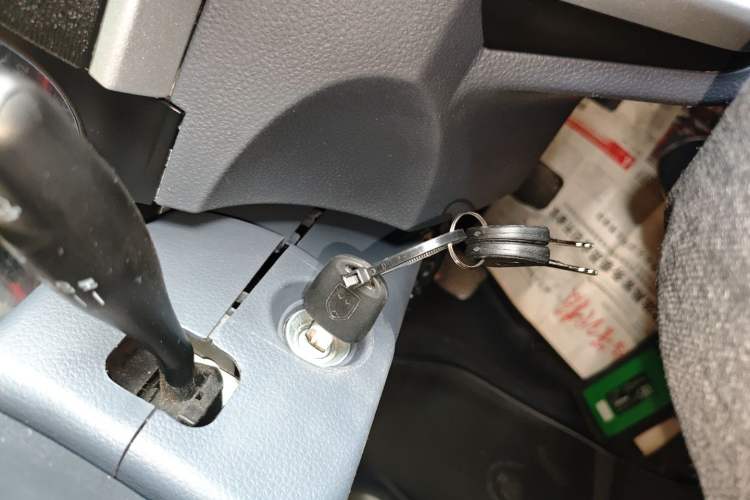 Used Jinbei T5 2023 1.6L Standard Single-Row 3.2m with Rear Dual Wheels
