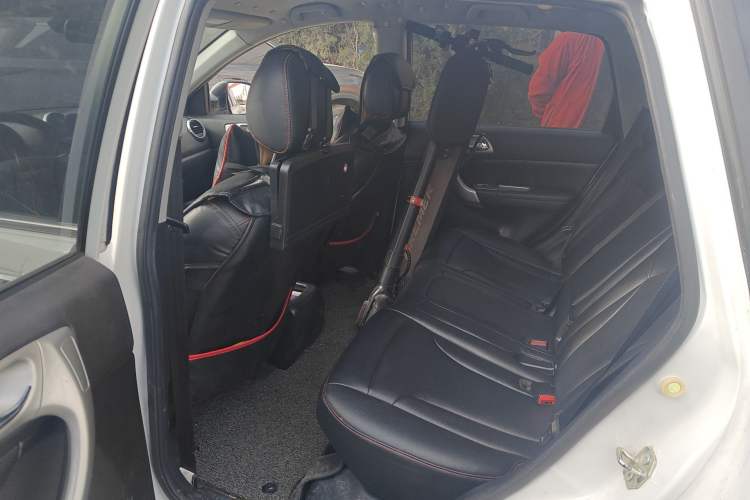 Used Haval H6 2013 Upgraded Model 1.5T Manual Two-Wheel Drive Elite Version