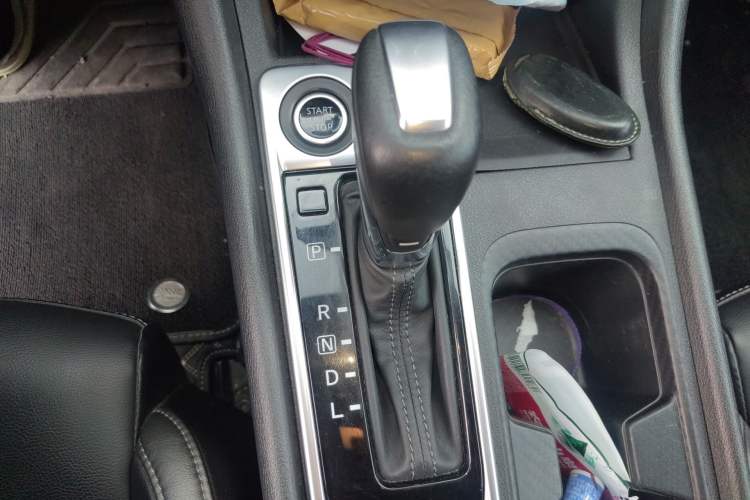 Used Nissan Sylphy 2020 Revised 1.6L XL CVT Enjoyment Edition Gear Lever