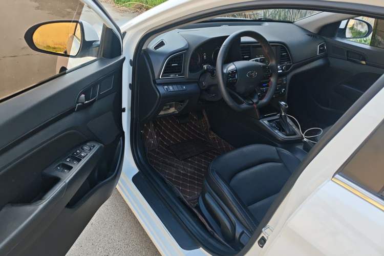 Used Hyundai Elantra (6th Generation / Lingdong) 2018 1.4T Dual-Clutch Xuan Dong · Dynamic Edition Driver Seat