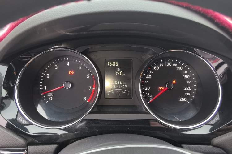 Used Volkswagen Sagitar 2017 1.6L Manual Comfort Model Instrument Cluster