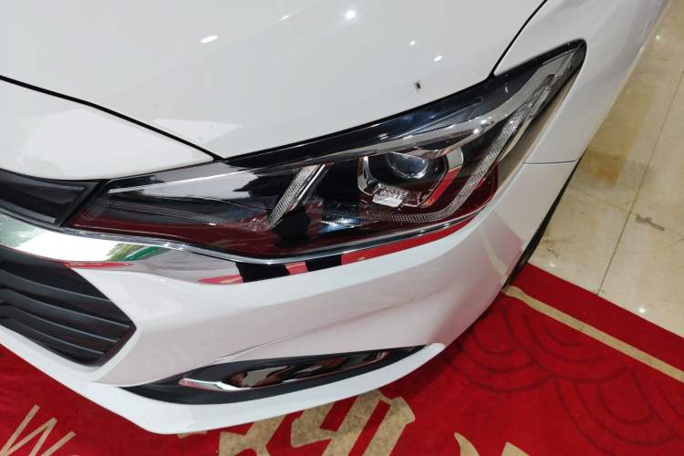 Used Chevrolet Monza 2022 320 Automatic Enjoyment Sunroof Version Left Front Headlight