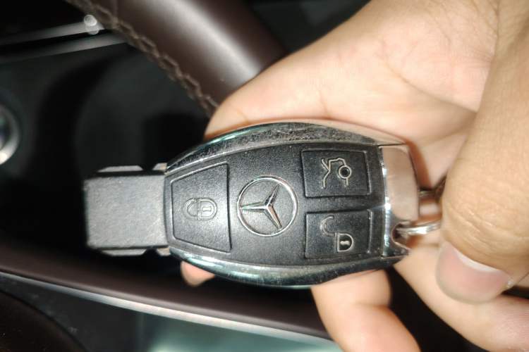 Used Mercedes-Benz GLC 2019 GLC 260 4MATIC Luxury Model