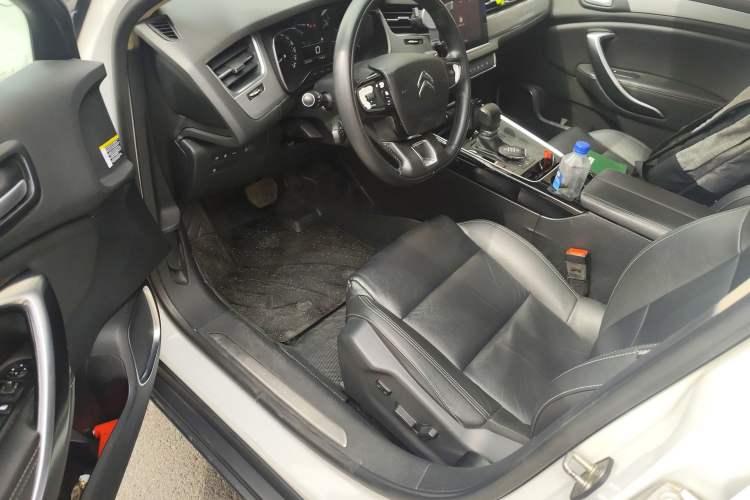 Used Citroen C5 2017 350THP Automatic Luxury Model Driver Seat