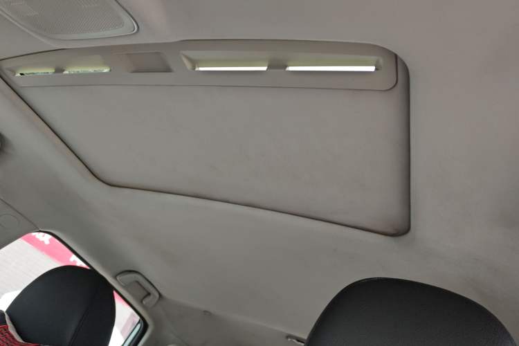 Used Haval H2 2016 Red-Label 1.5T Manual Two-Wheel Drive Luxury Model