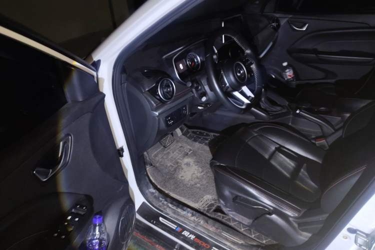 Used Dongfeng Fengon 500 2021 1.5L CVT Enjoyment Model Interior 3