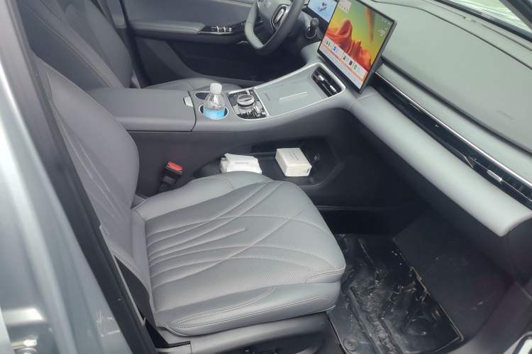 Used Geely Galaxy L6 2025 EM-i 140km Starship Edition