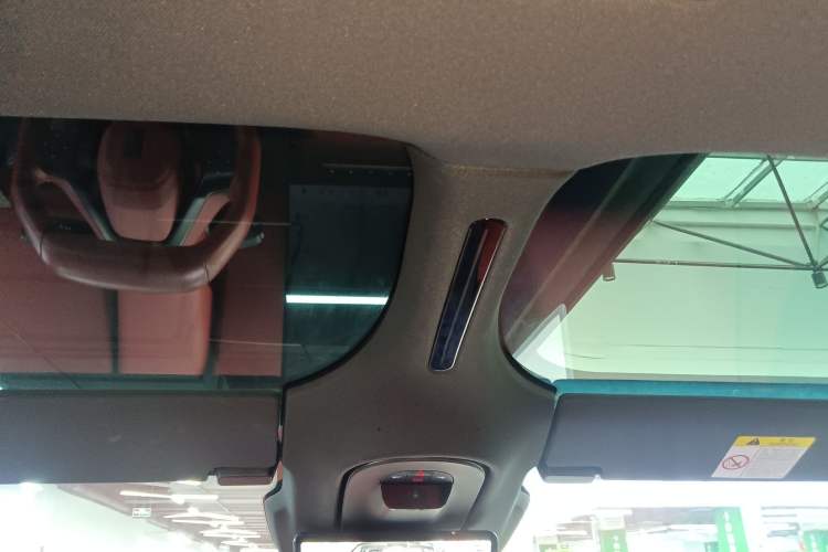 Used Avatr 12 2025 Updated Ultra All-Electric Four-Wheel Drive Headliner