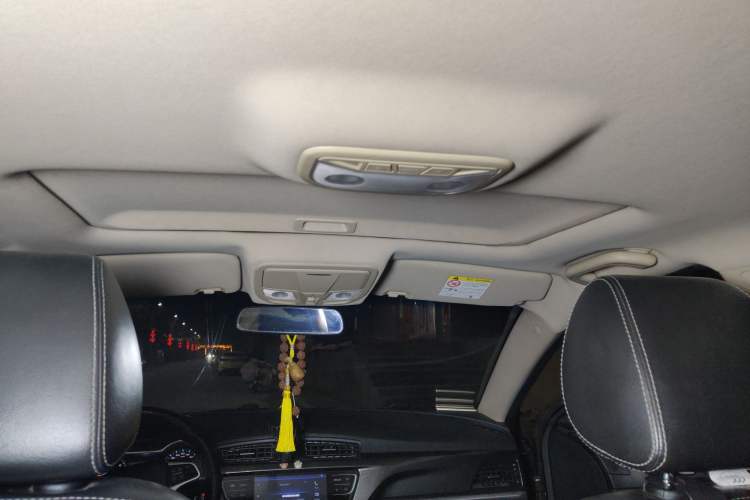 Used Geely Auto Emgrand 2017 Sedan Million Edition 1.5L Manual - Upward Version
