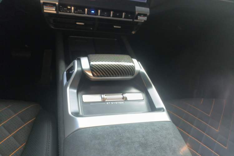 Used Deepal G318 2024 Four-Wheel-Drive Air Suspension Model