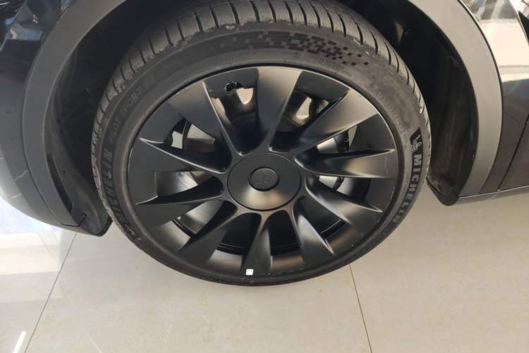 Used Tesla Model Y 2022 Revised Version Long-Range All-Wheel Drive